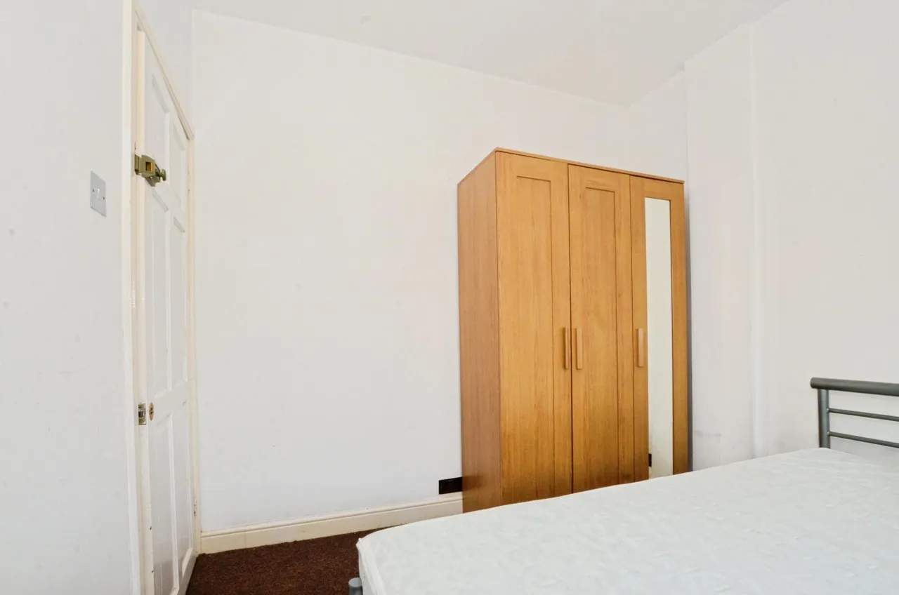 Oakdene Road, Uxbridge, UB10, photo 13