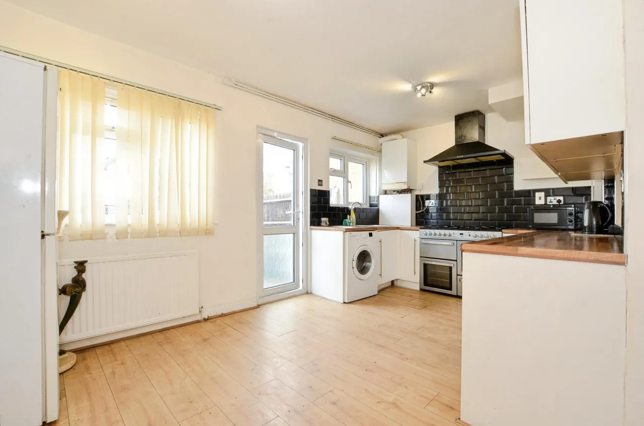 Oakdene Road, Uxbridge, UB10, photo 6