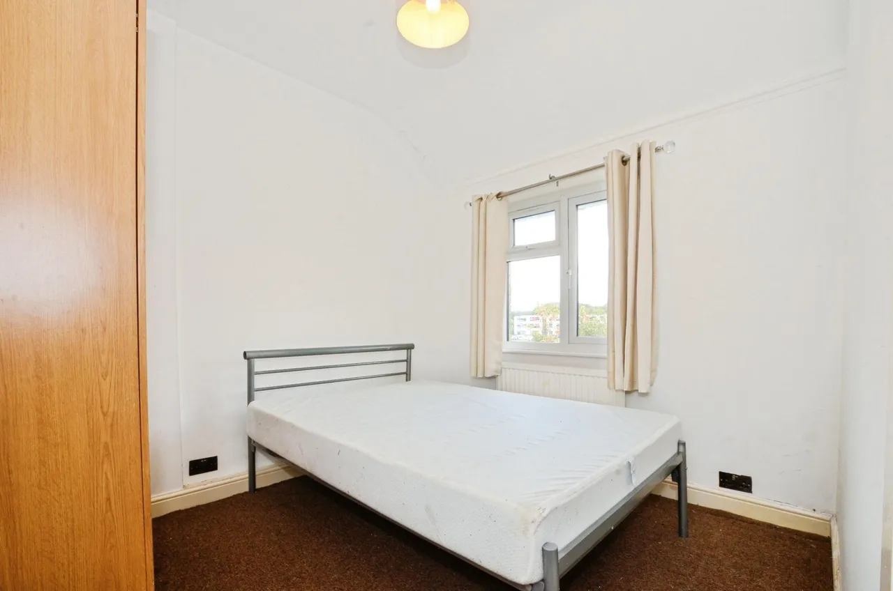 Oakdene Road, Uxbridge, UB10, photo 12