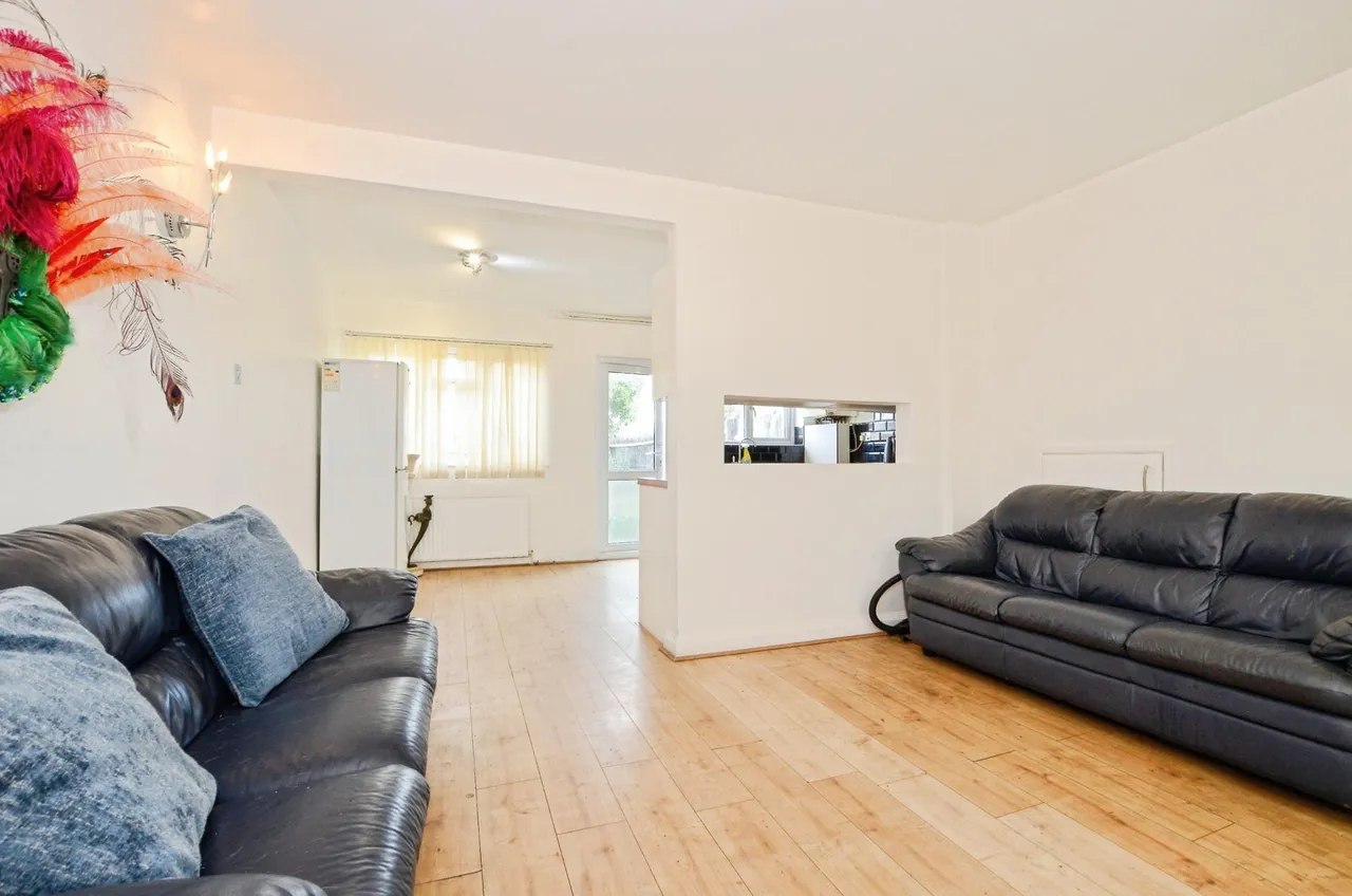 Oakdene Road, Uxbridge, UB10, photo 5