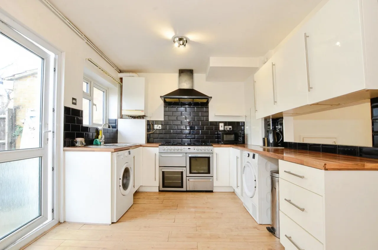 Oakdene Road, Uxbridge, UB10, photo 7