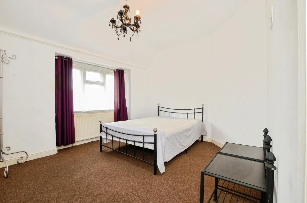 Oakdene Road, Uxbridge, UB10, photo 9