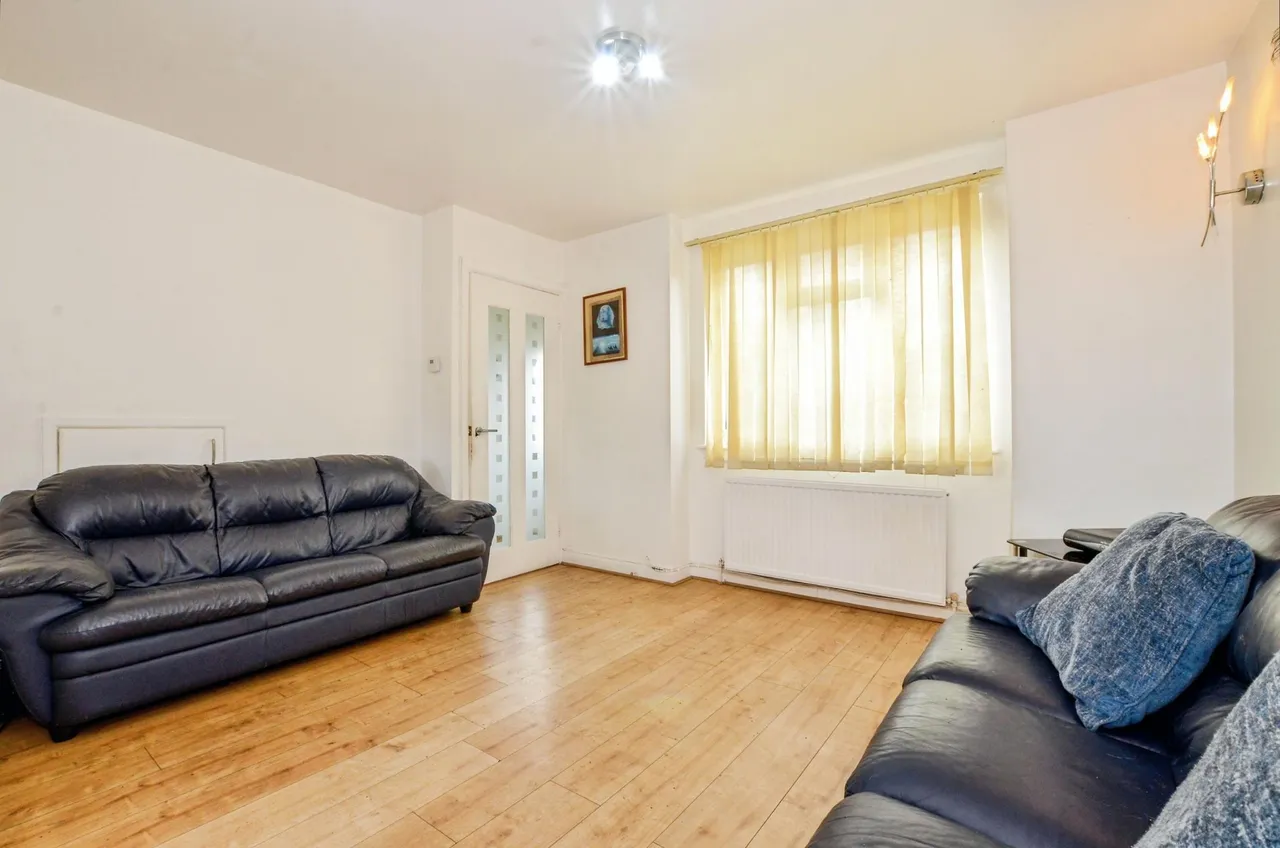 Oakdene Road, Uxbridge, UB10, photo 4