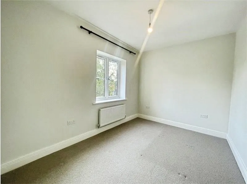 Hammersley Drive, Ash, Surrey, GU12 6FP, photo 10