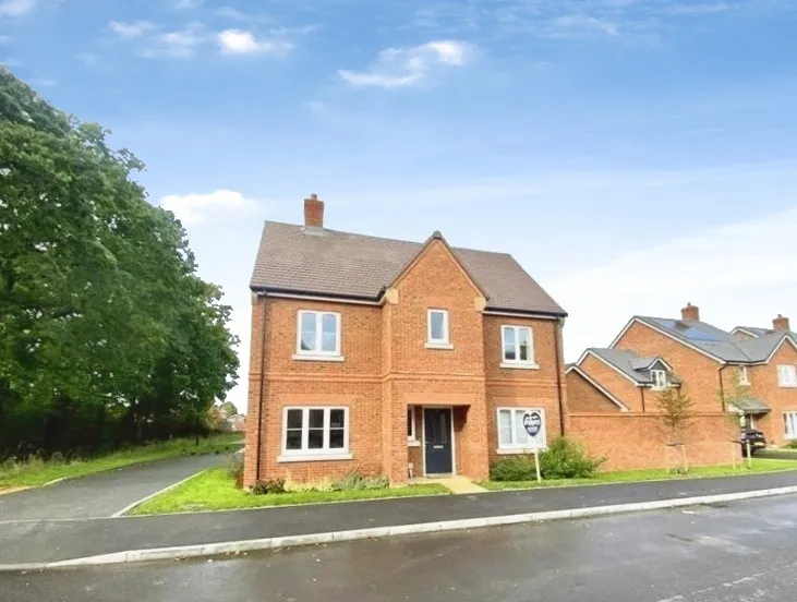 3 bed house for sale — Hammersley Drive, Ash, Surrey, GU12 6FP