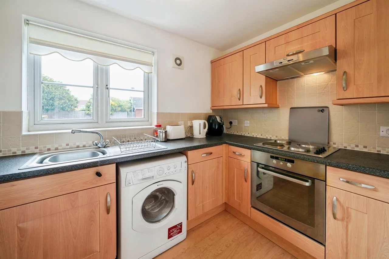 Twickenham Drive, Wirral, photo 4