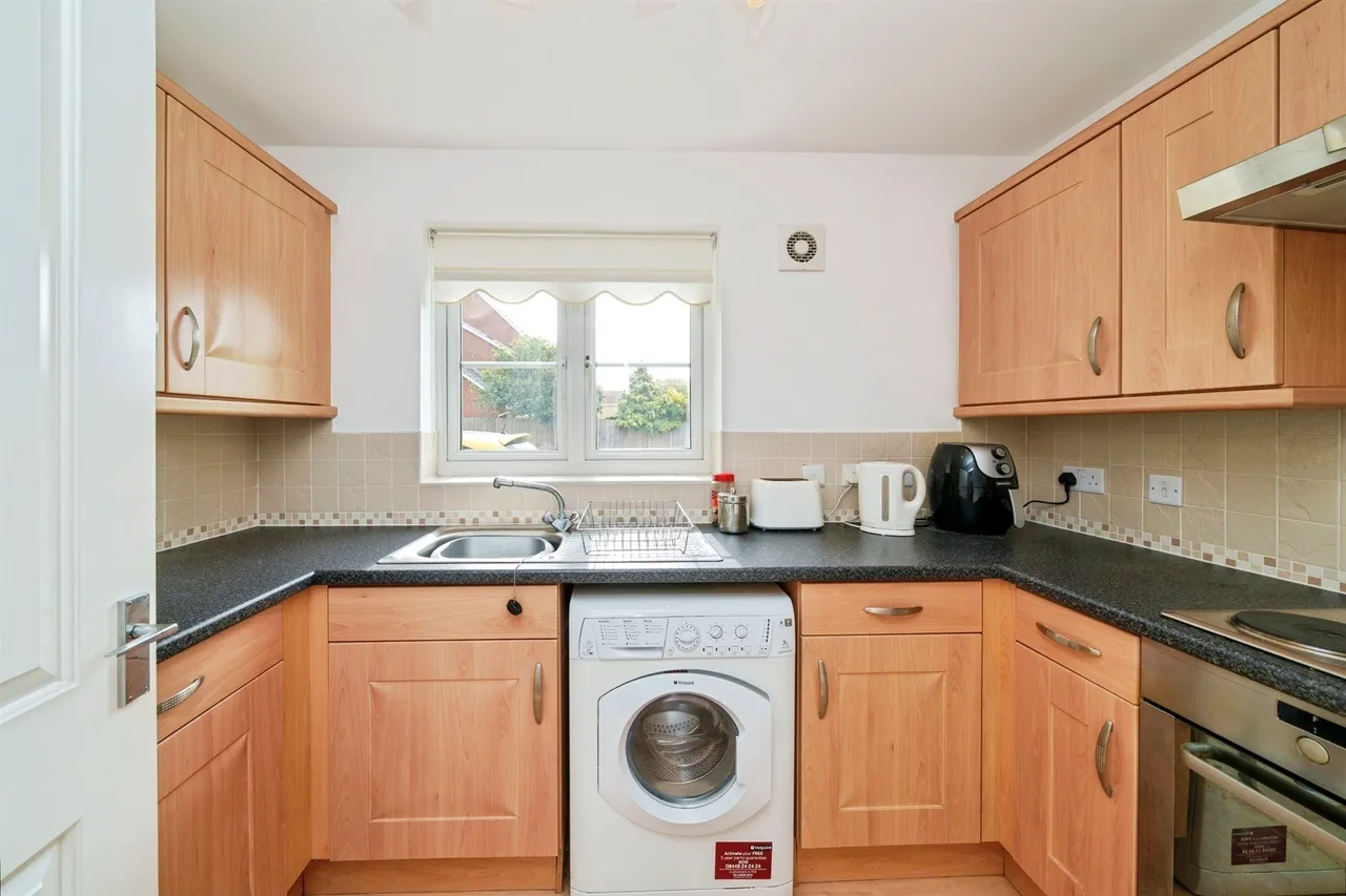 Twickenham Drive, Wirral, photo 9