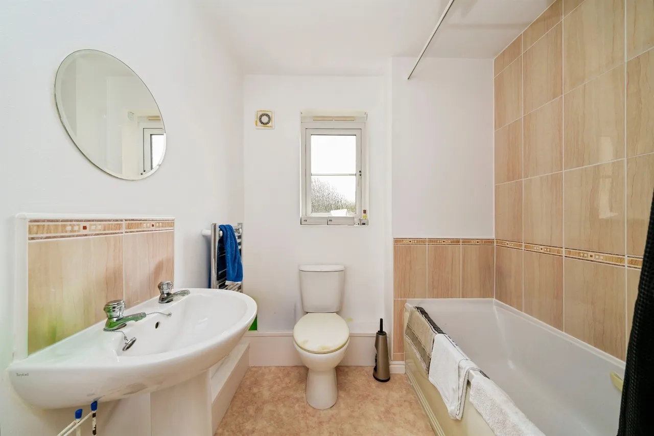 Twickenham Drive, Wirral, photo 8