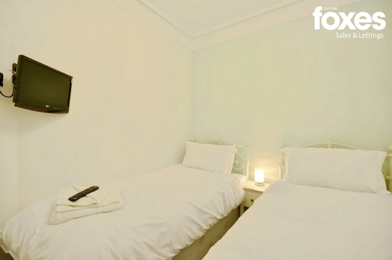 Helena Suite, 5 Marlborough Road, photo 13