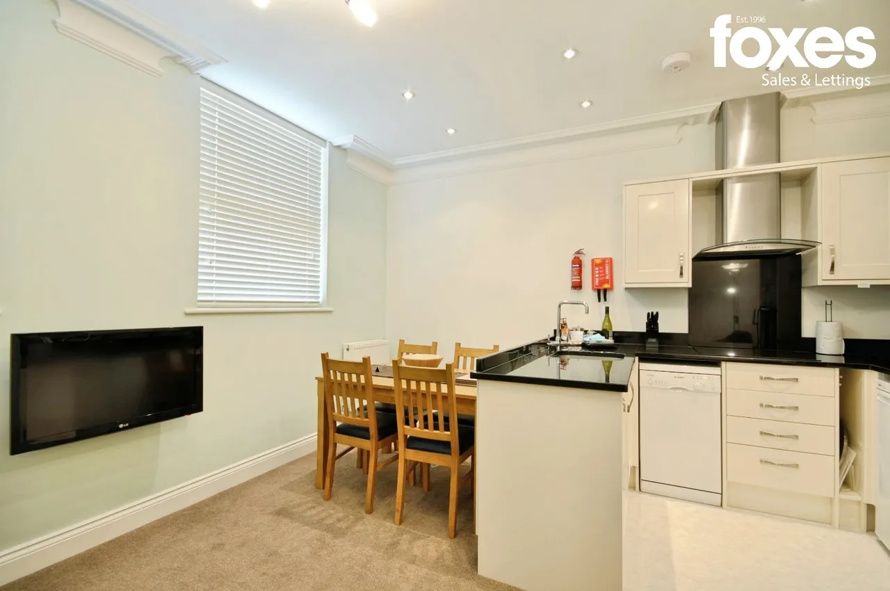 Helena Suite, 5 Marlborough Road, photo 6