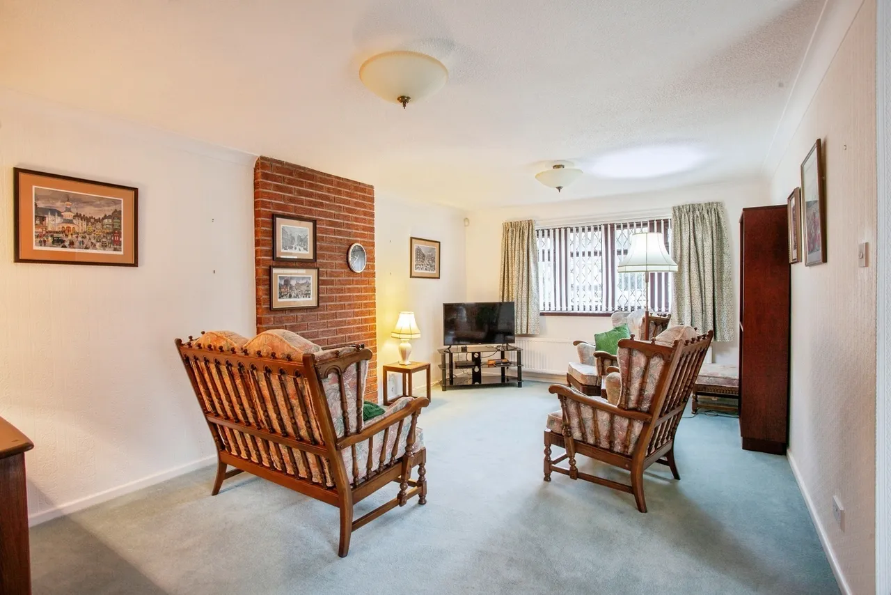 Deanhead Drive, Owlthorpe, Sheffield, South Yorkshire, S20, photo 4