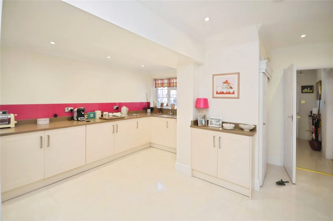 Mersey Avenue, Upminster, RM14, photo 7