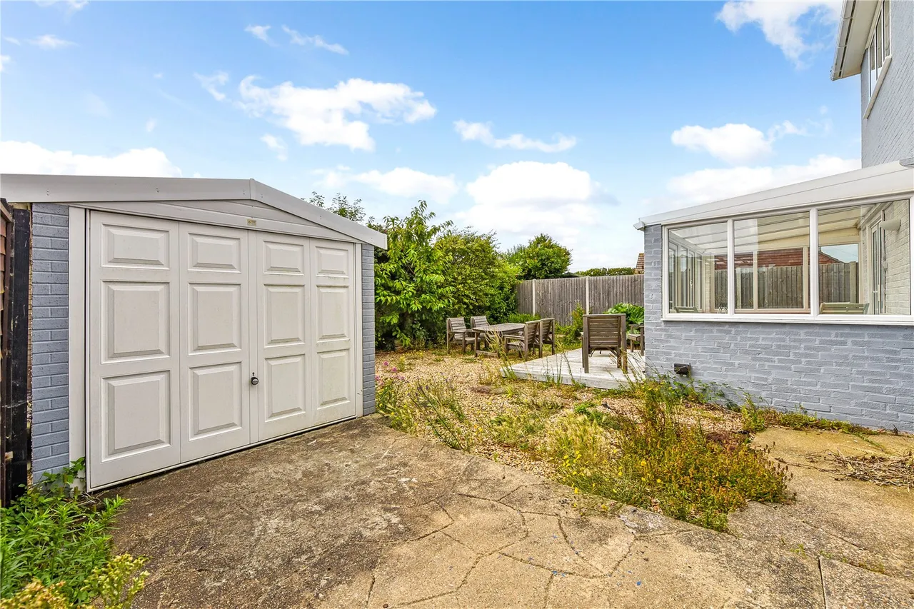 Culver Drive, Hayling Island, PO11, photo 17