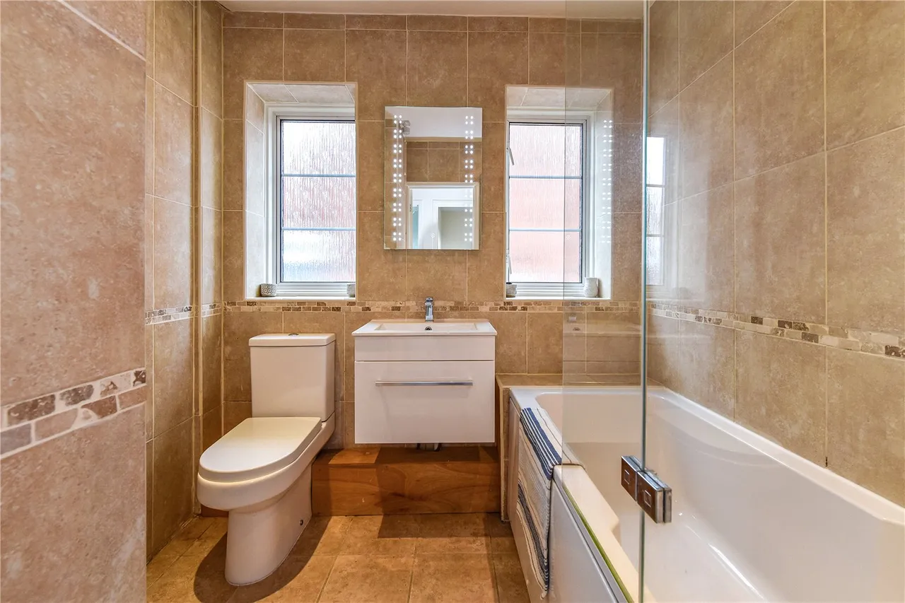 Culver Drive, Hayling Island, PO11, photo 6
