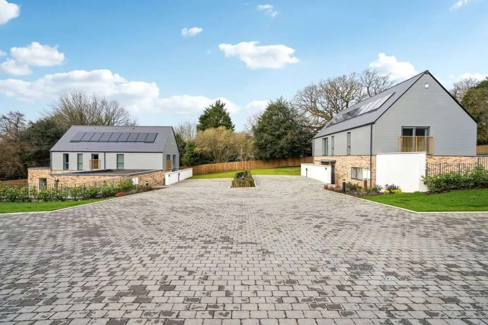 Toms Lane, Kings Langley, Hertfordshire, WD4 8NA, photo 6