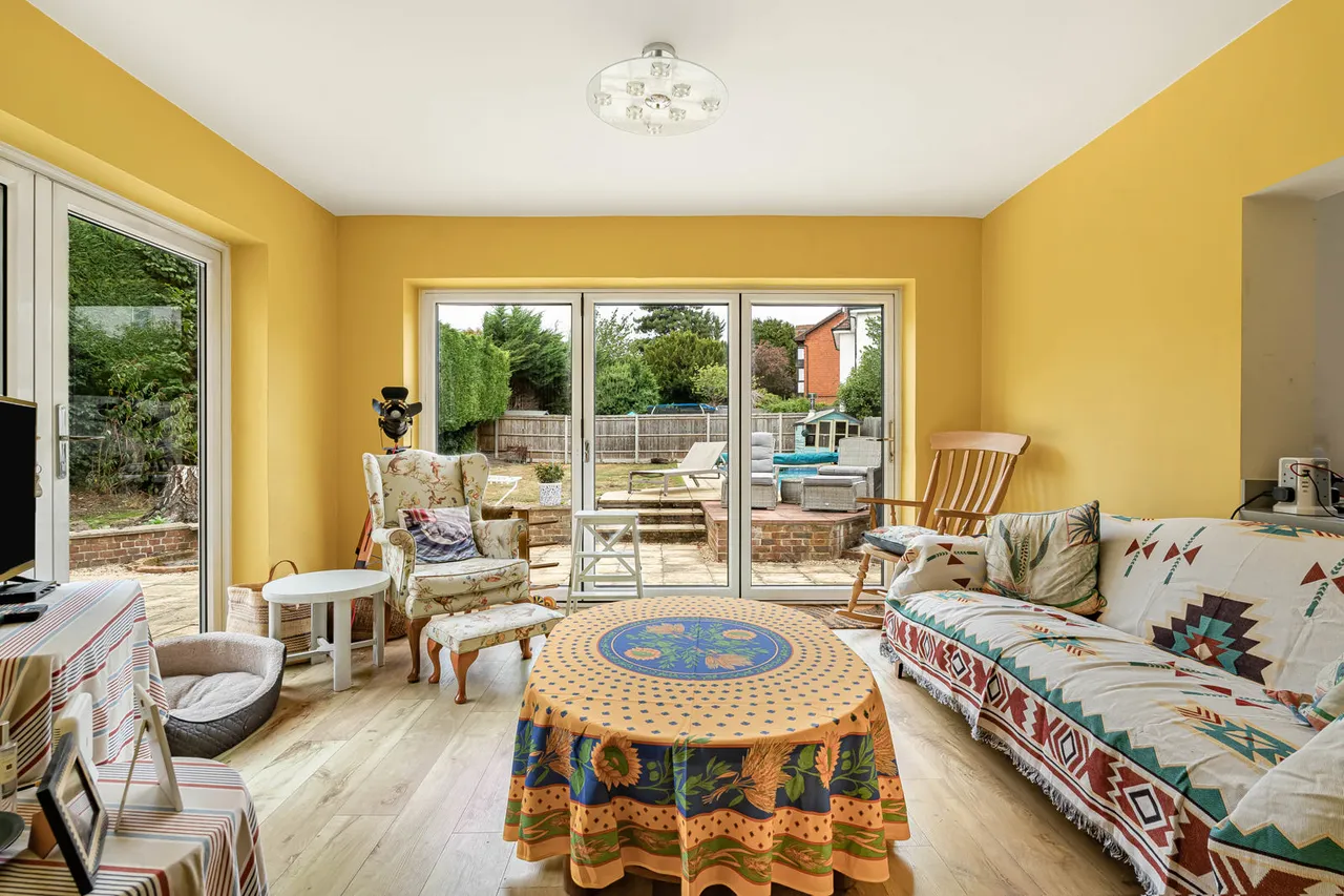 Guildford Road, Woking, GU22, photo 3