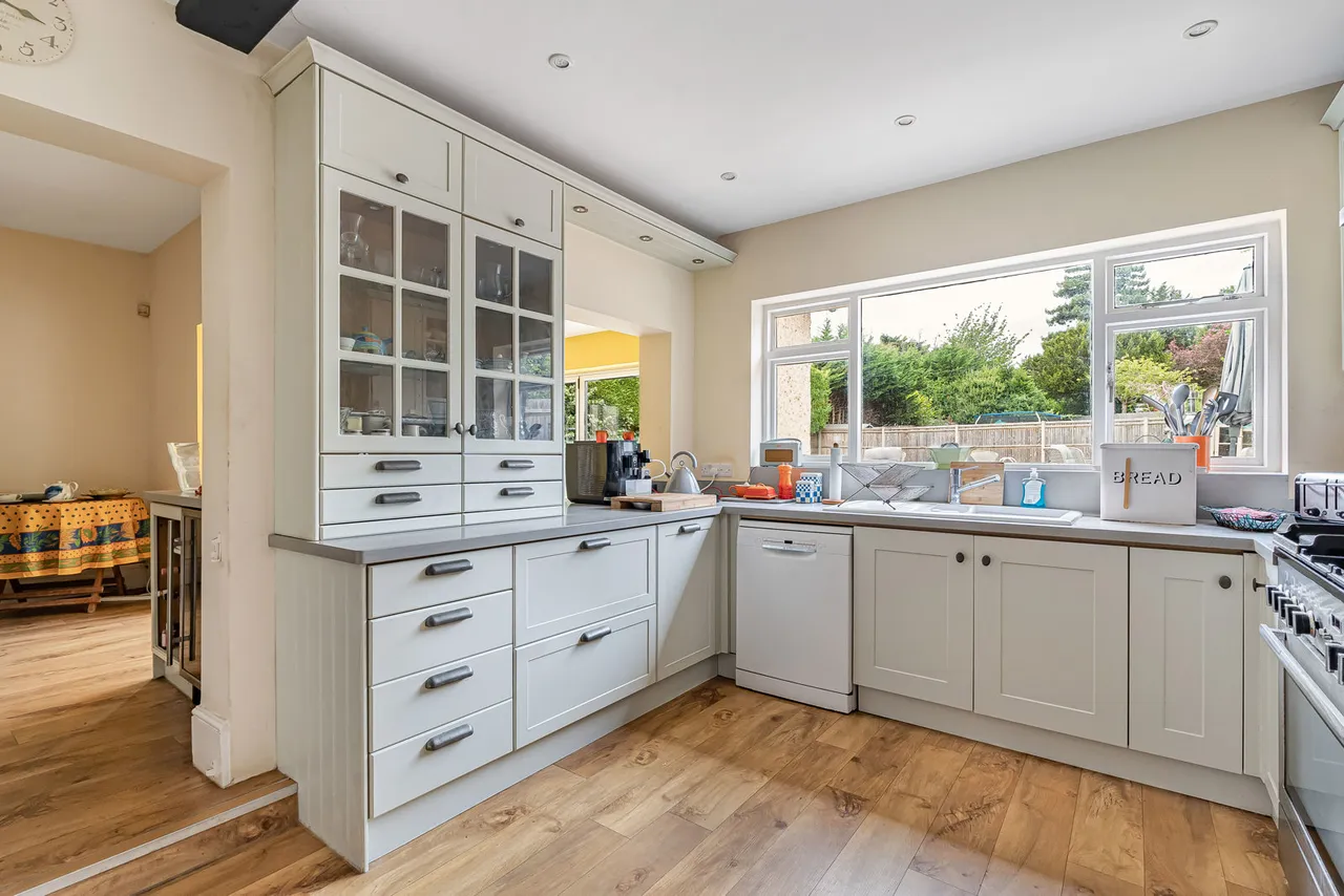 Guildford Road, Woking, GU22, photo 18