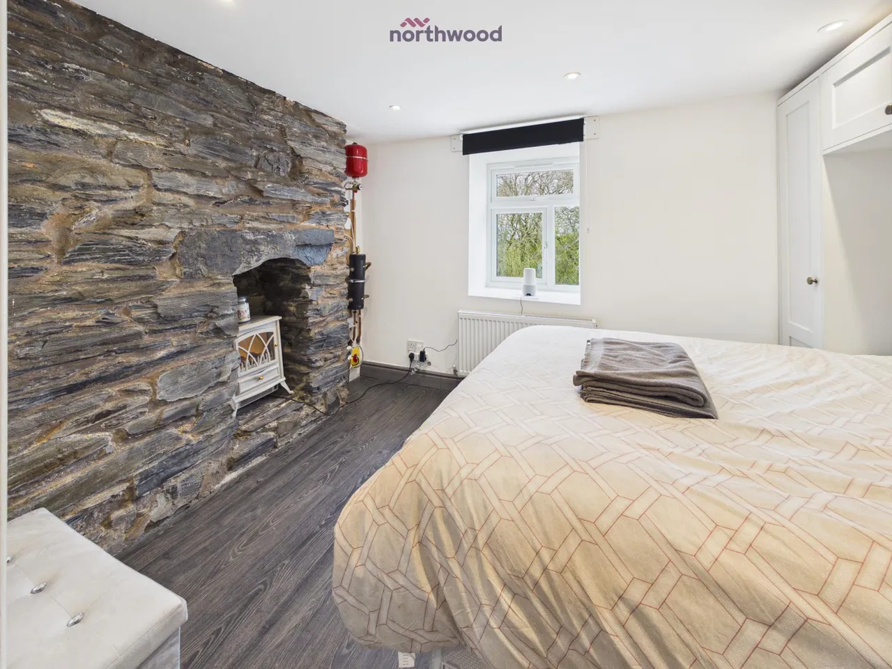Tai Newyddion, Llandegla, LL11, photo 9