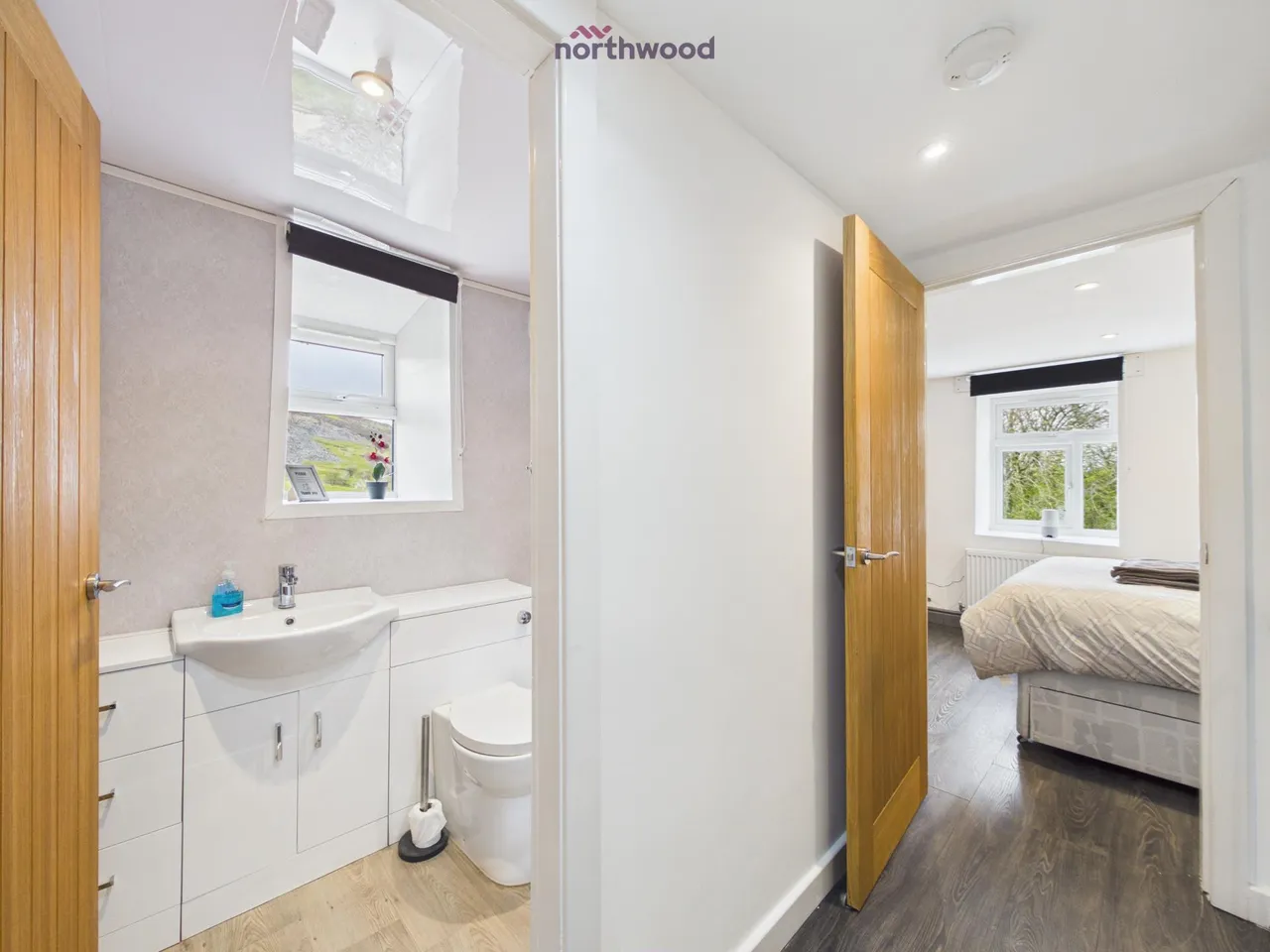 Tai Newyddion, Llandegla, LL11, photo 7