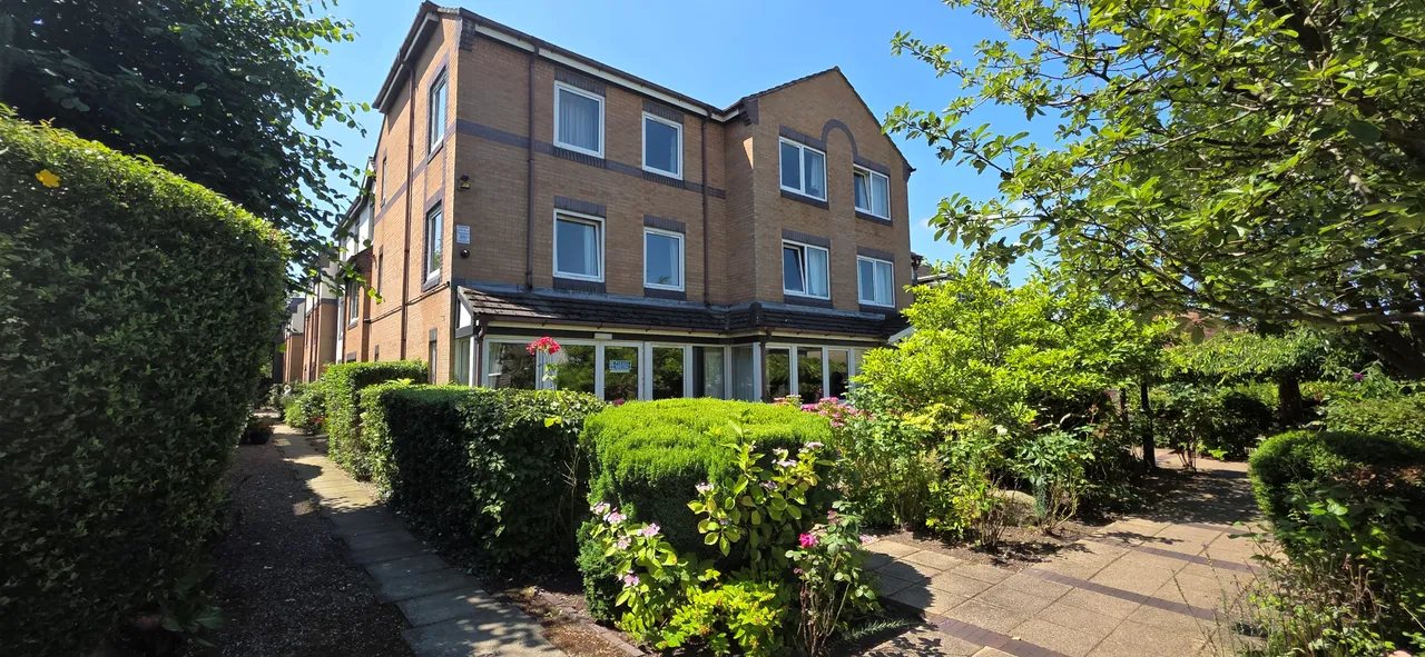 2 bed flat for sale, Church Lane, Marple, SK6
