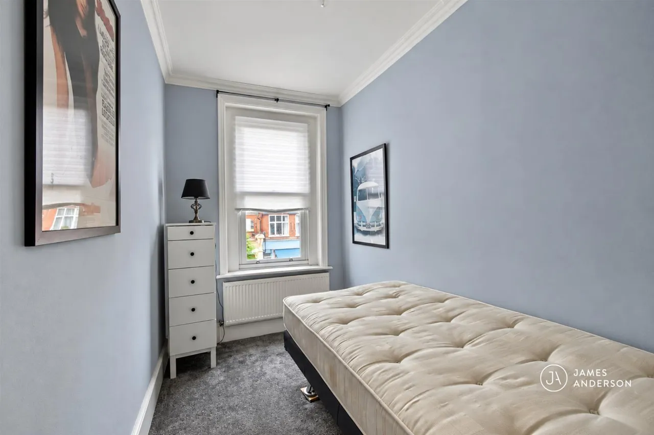 Upper Richmond Road West, London, SW14, photo 5