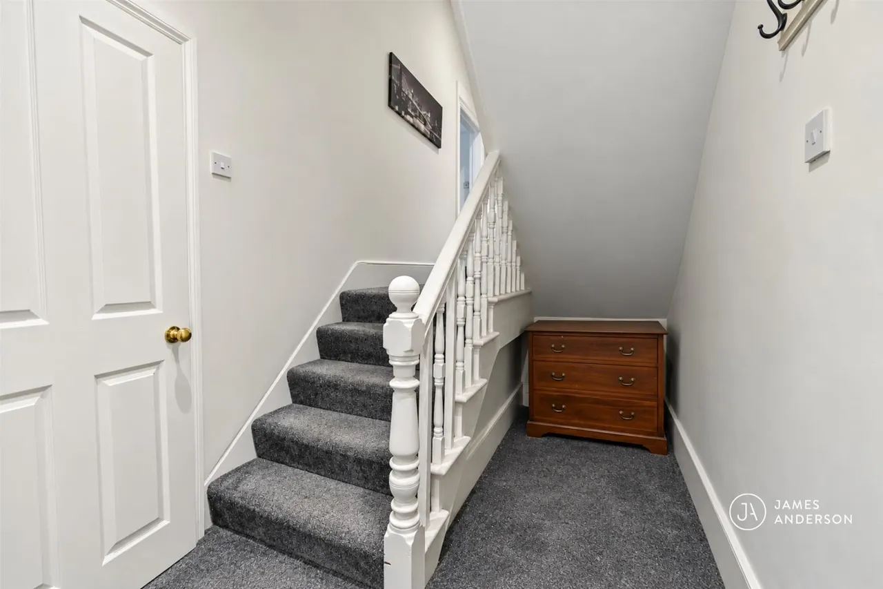 Upper Richmond Road West, London, SW14, photo 7