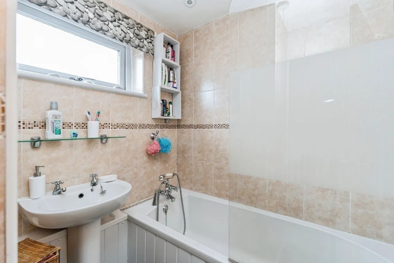 Guernsey Close, Southampton, SO16, photo 6