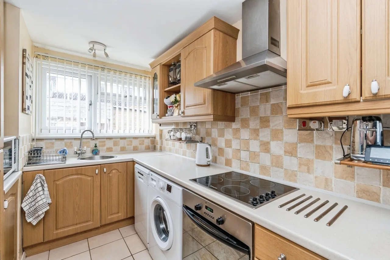 Guernsey Close, Southampton, SO16, photo 4