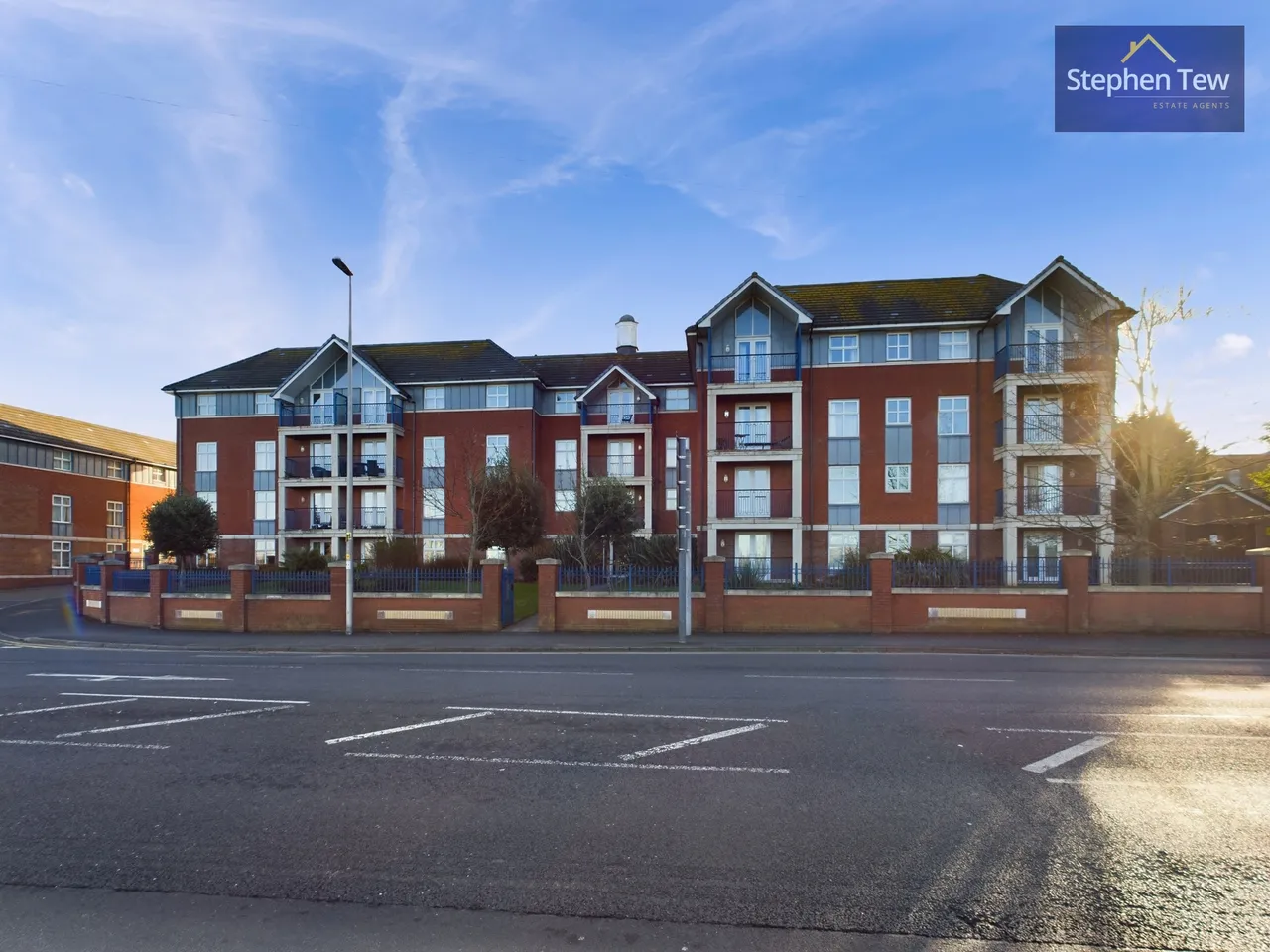 2 bed flat for sale, Newton Drive, Blackpool, FY3