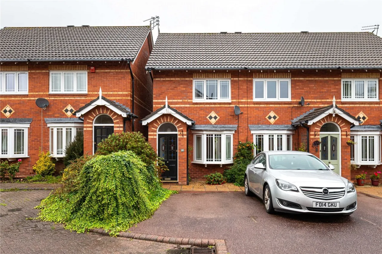 2 bed house to rent, Eldon Road, Macclesfield, SK10