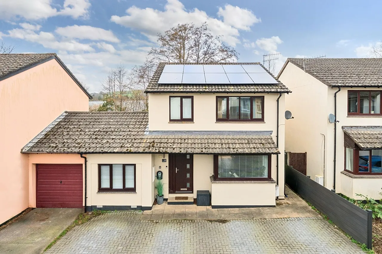 4 bed house for sale, St. James Close, Landkey, EX32