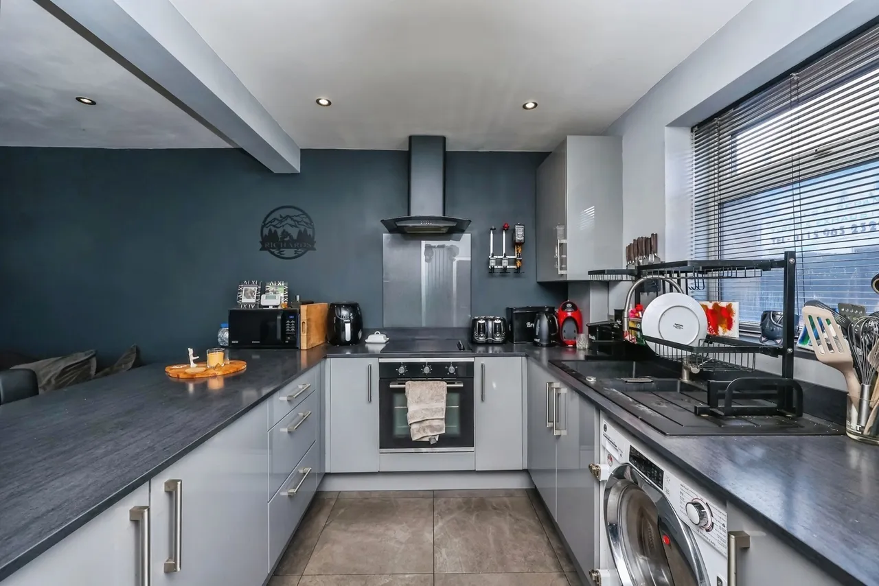 Derbyshire Lane, Hucknall, Nottingham, Nottinghamshire, NG15, photo 7