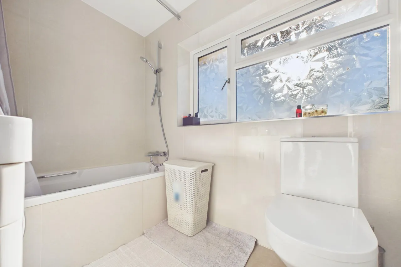 Hollybush Lane, Warners End, HP1, photo 11