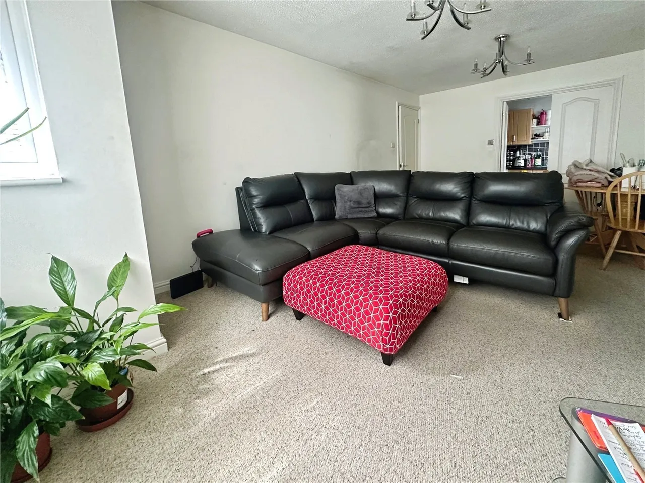 Larkspur Gardens, Luton, Bedfordshire, LU4, photo 2