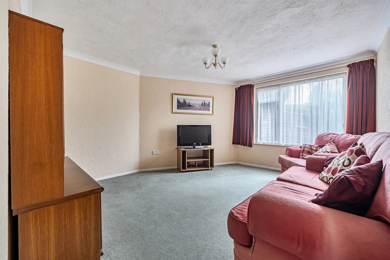 Lynden Close, Holyport, SL6, photo 5