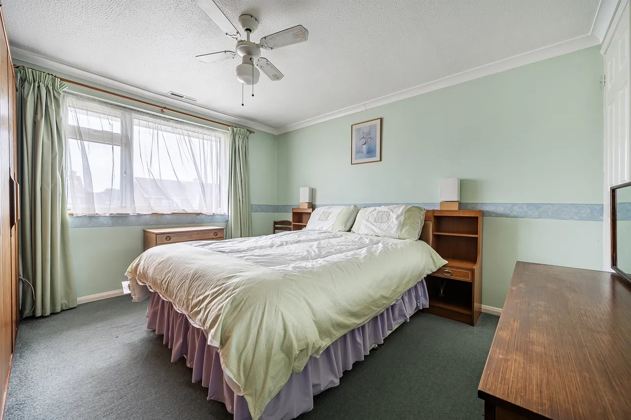 Lynden Close, Holyport, SL6, photo 6