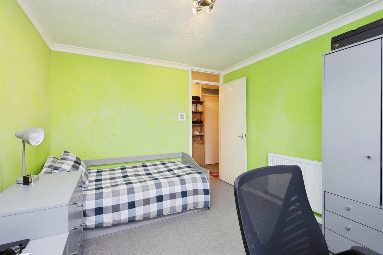 Summerfields Avenue, Hailsham, BN27, photo 13