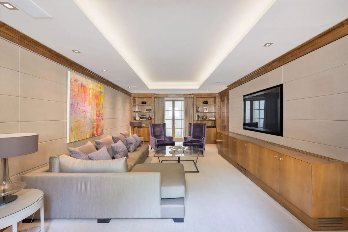 Cavendish Close, St Johns Wood, NW8, photo 2