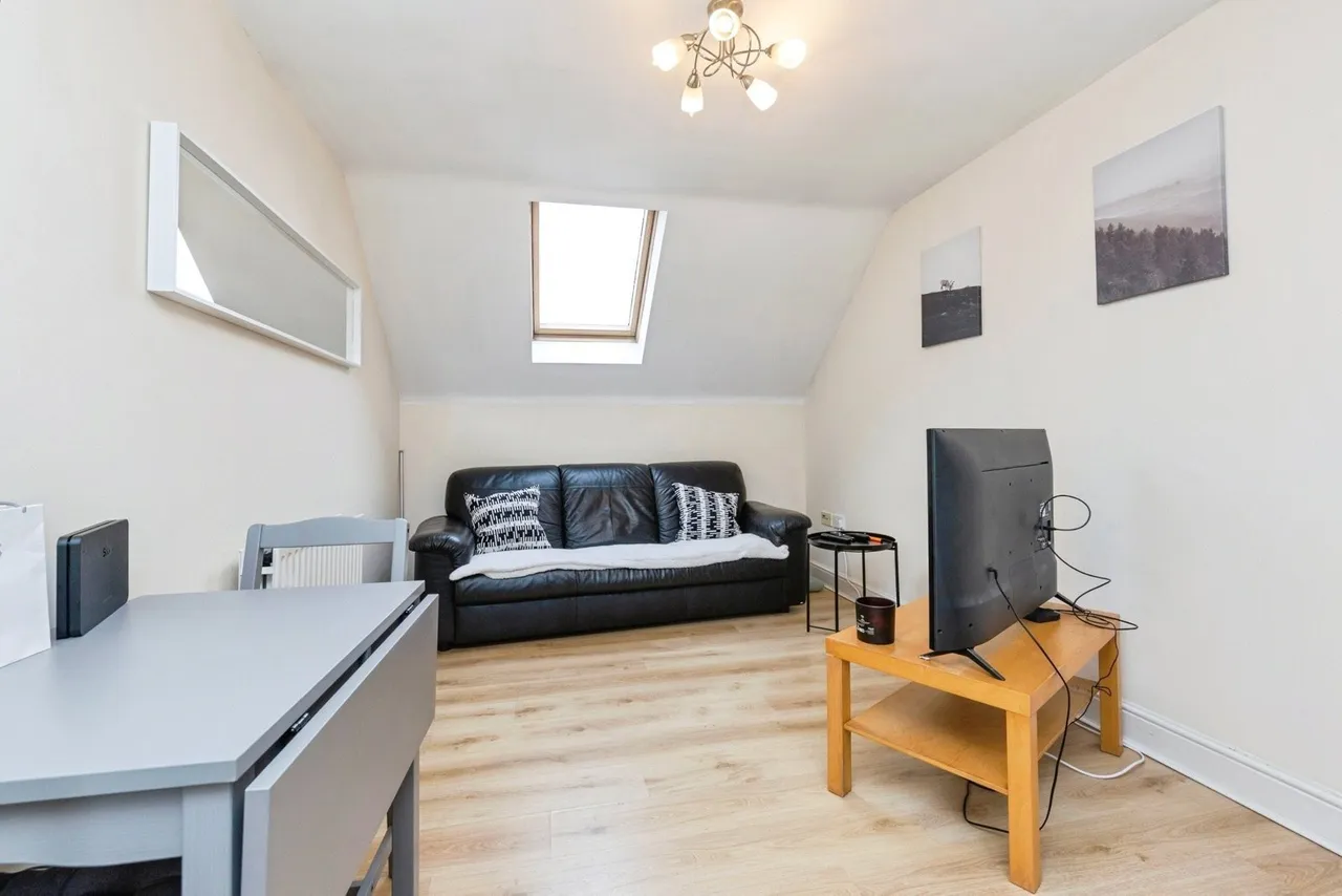 Sandringham Court, Chester Le Street, Durham, DH3, photo 3