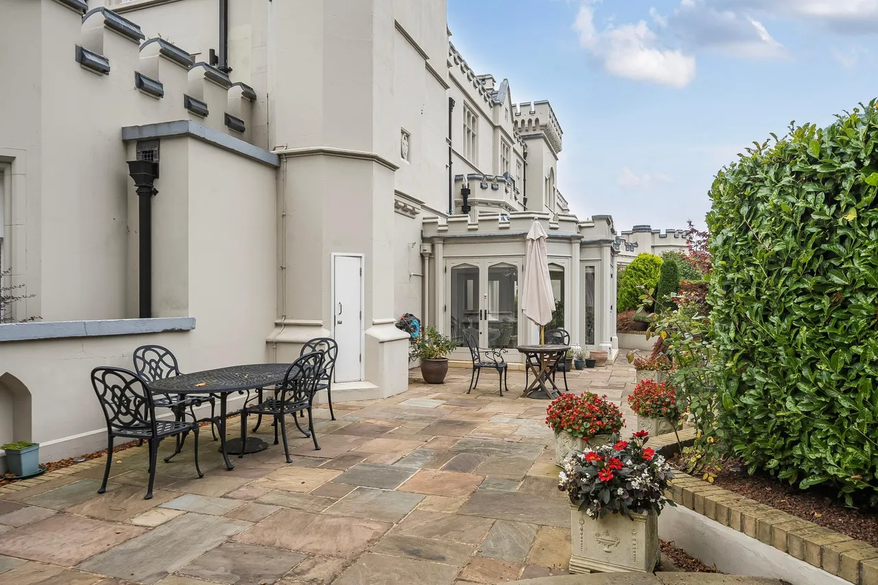 The Mansion, Kingswood Warren Park, photo 37
