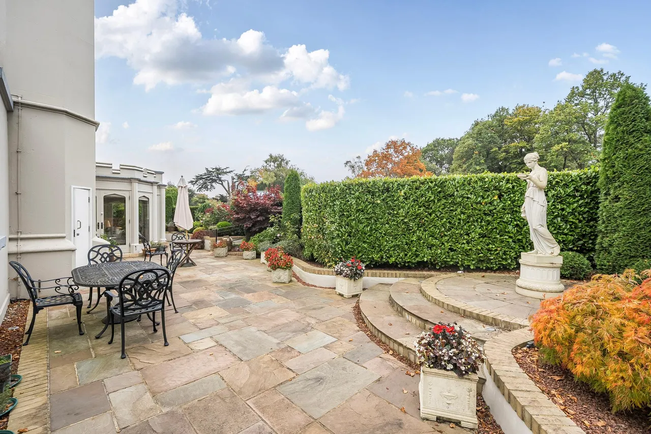 The Mansion, Kingswood Warren Park, photo 35