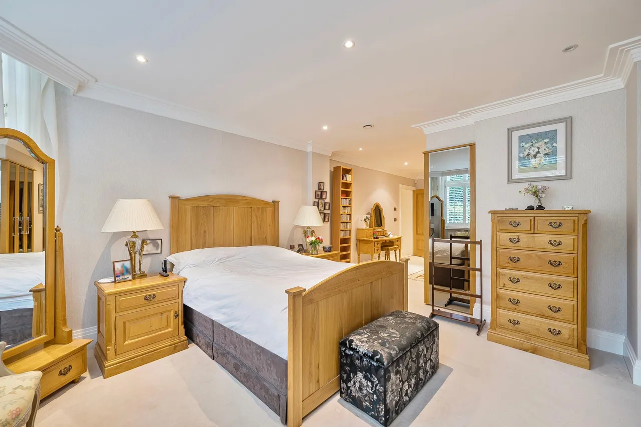 The Mansion, Kingswood Warren Park, photo 22