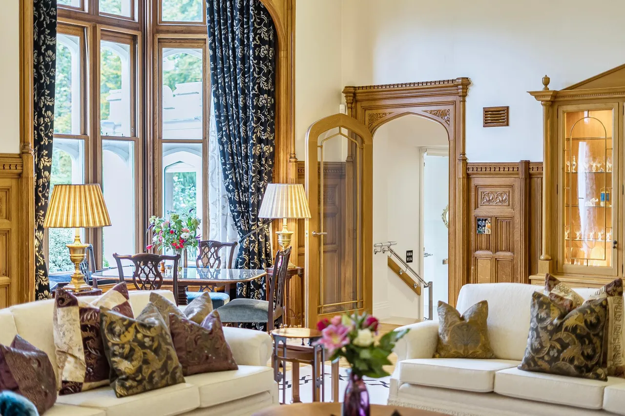 The Mansion, Kingswood Warren Park, photo 14