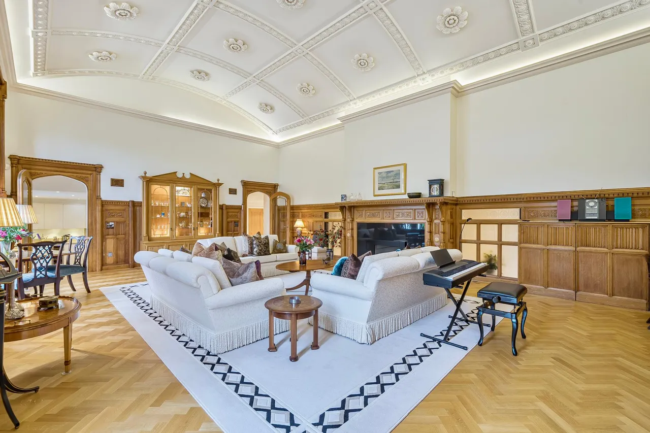 The Mansion, Kingswood Warren Park, photo 13