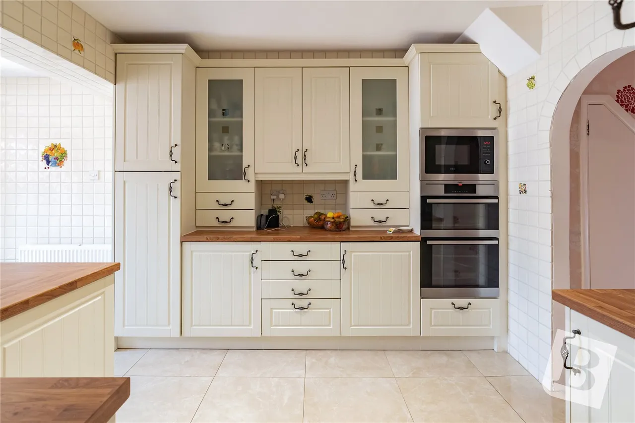 Pinewood Way, Hutton, CM13, photo 5