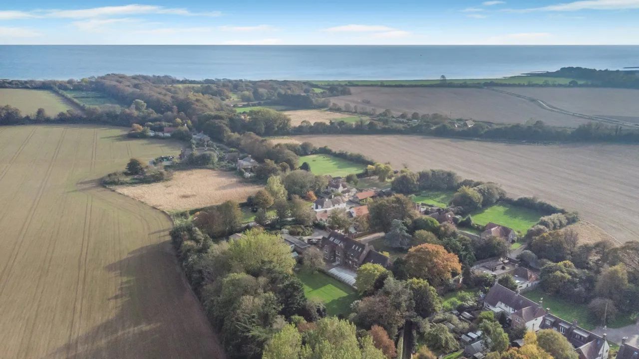 Climping Street, Climping, Littlehampton, West Sussex, BN17 5RQ, photo 2