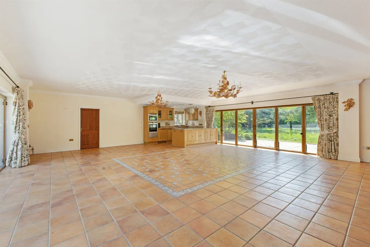 Climping Street, Climping, Littlehampton, West Sussex, BN17 5RQ, photo 4