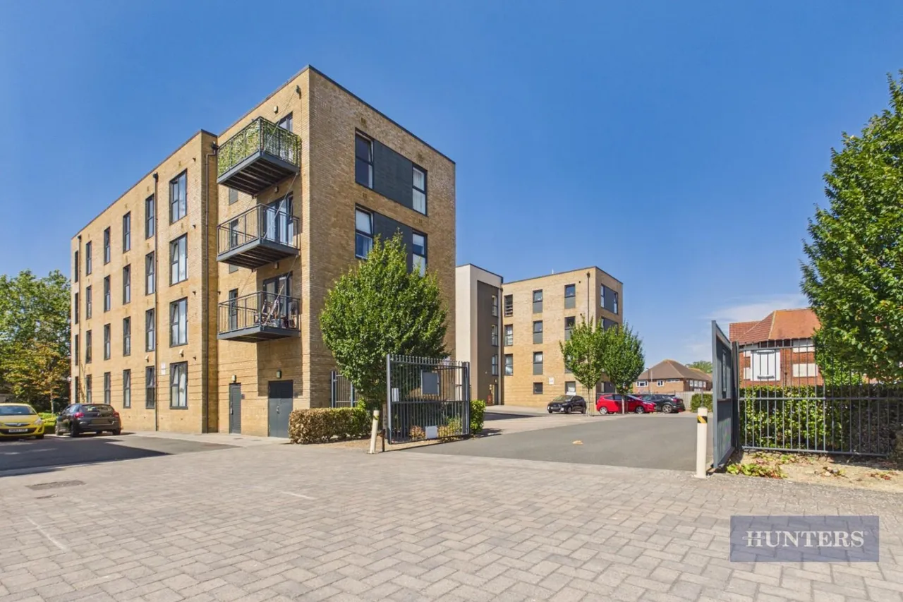 1 bed flat for sale — Albert Road North, Southampton