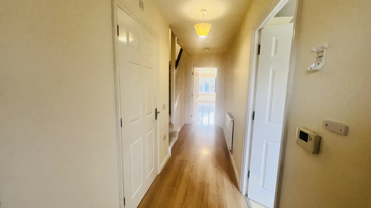 Larchfield Road, Maidenhead, SL6, photo 4
