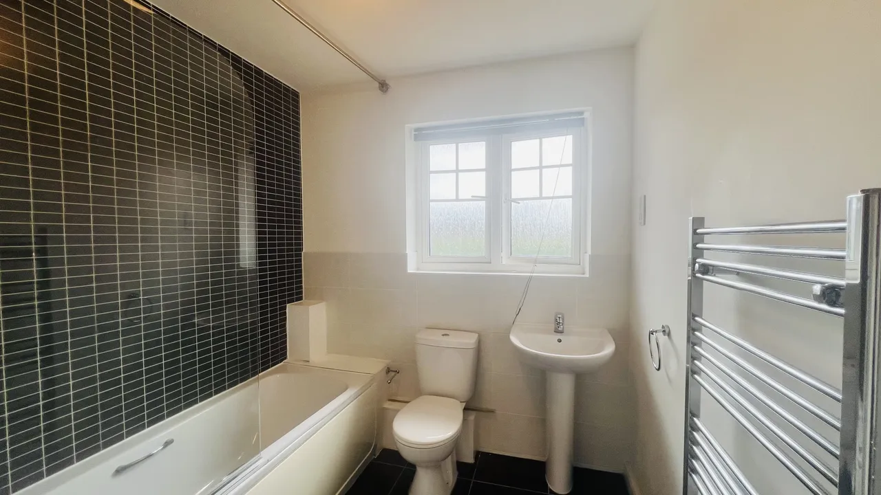 Larchfield Road, Maidenhead, SL6, photo 8
